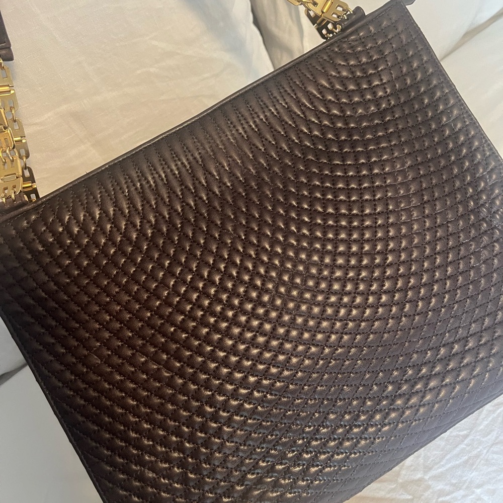Authentic Bally Leather Shoulder Bag - Picture 7 of 15
